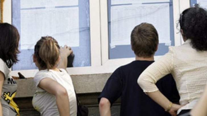 Notele de la Evaluarea Naţională 2016 au fost afişate! Care au fost reacţiile elevilor după ce au văzut rezultatele