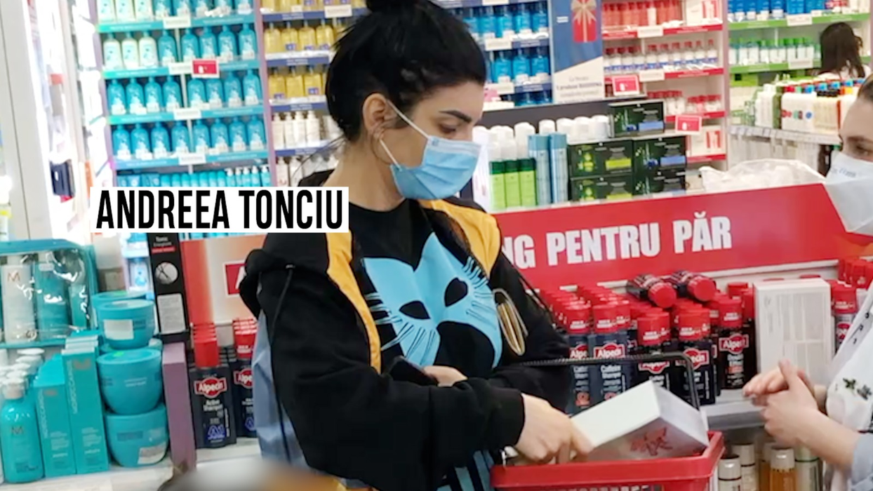 Andreea Tonciu a mers la farmacie cu fetița ei, Rebecca