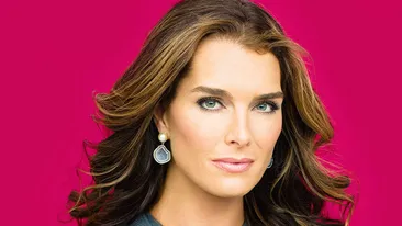 Cum a vrut să o cucerească Hugh Hufner pe Brooke Shields! Ce răspuns i-a dat actriţa