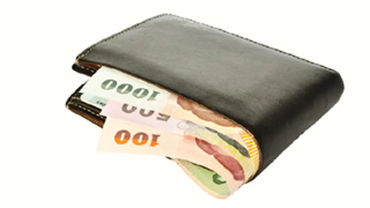 Doi copii de 14 si 16 ani au jefuit o batrana! Femeia cazuse iar ei s-au oferit sa o ajute!