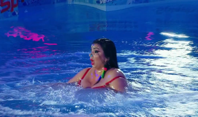 Adriana Bahmuțeanu a făcut show la Splash! Vedete la apă. Ce a spus vedeta chiar înainte de a sări în piscină