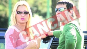 Raluca: "M-a anuntat ca a semnat in loc de "Noapte buna!""