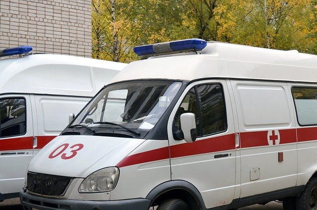 O fetiță de 2 ani a căzut de la etajul doi al unui bloc din Iași, dar o minune a făcut ca micuța să trăiască! Ce făcea mama acesteia în acel moment