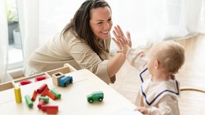 Ce salariu are o bonă în România. Cât câștigă lunar, de fapt