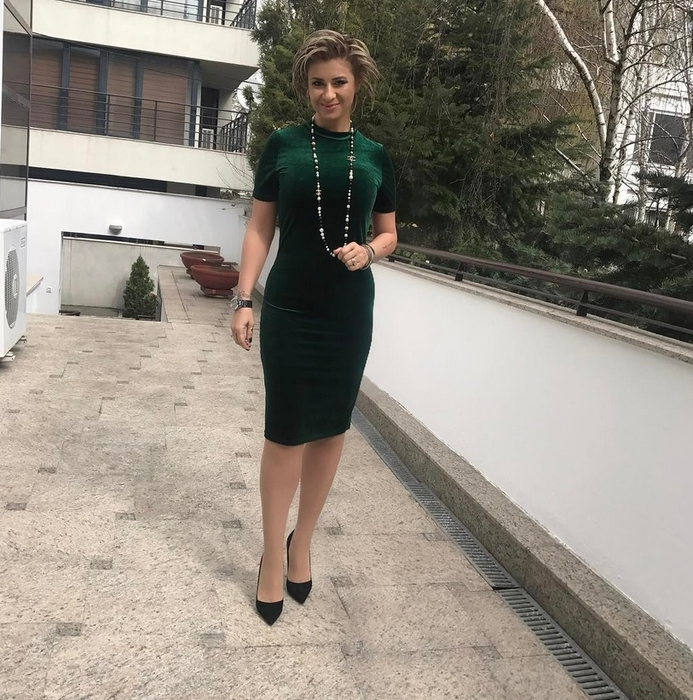 ANAMARIA PRODAN, ipostaze tandre c-un fotbalist celebru de la noi. Se afla pe stradă când…