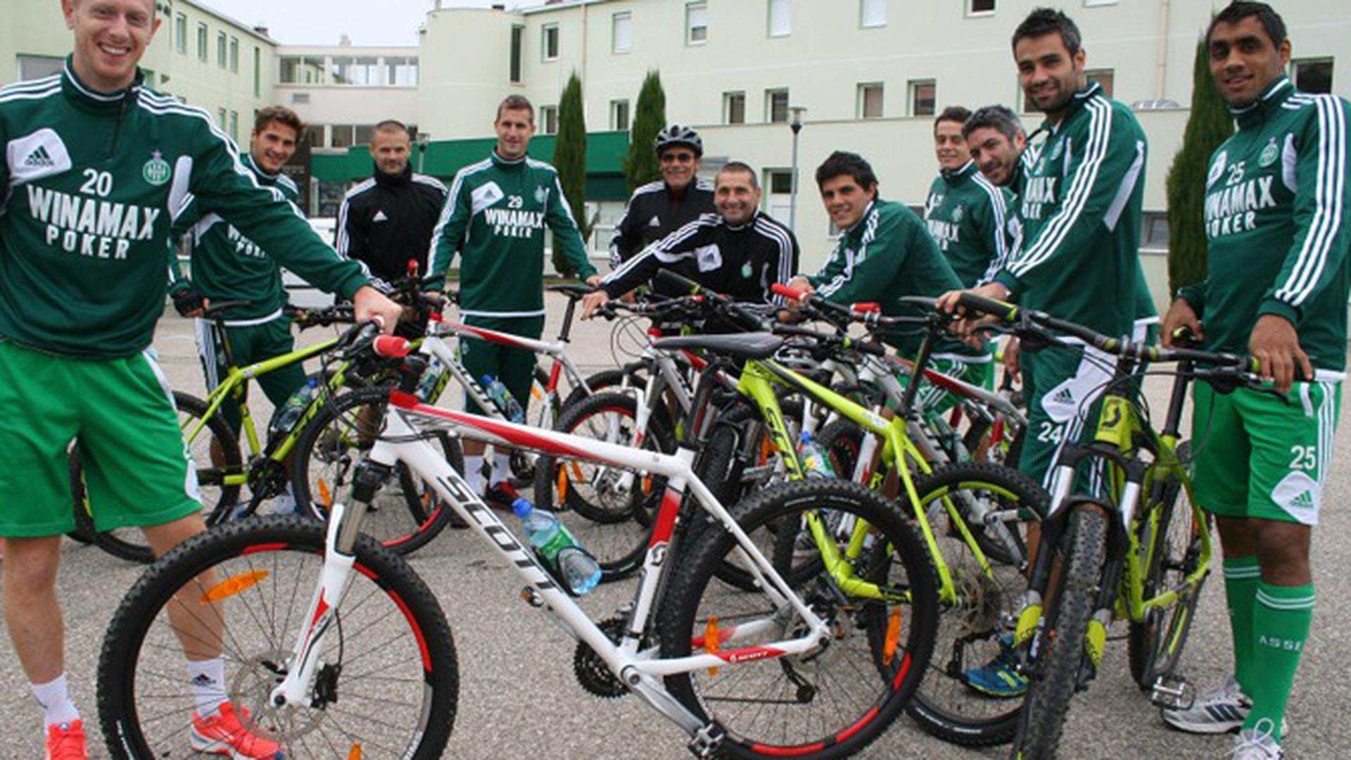 Nicolita a participat la Turul Frantei! Banel a incalecat pe bicicleta ca Harap Alb pe cal