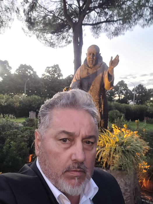 Victima ”avocatului Casanova”, declarații în premieră după ce s-a aruncat de la etajul 15 și a supraviețuit miraculos: ”Nu sunt bine!”