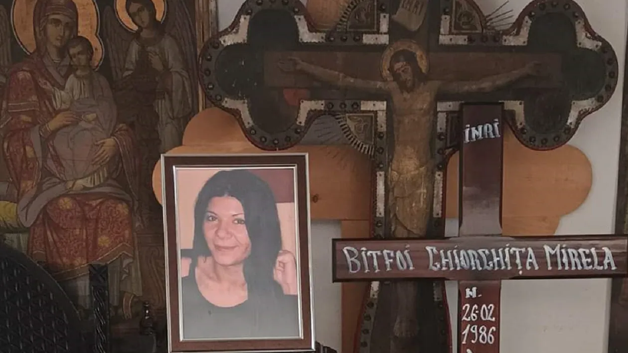 Imagini triste de la priveghiul Mirelei, femeia găsită moartă lângă A1: Nu te pot uita niciodată