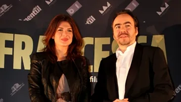 A fotografiat-o goala pusca pe Monica Birladeanu in aparatamentul lui, dar nu s-au impacat! Vezi explicatia neasteptata a lui Bobby Paunescu despre fotografiile sexy!