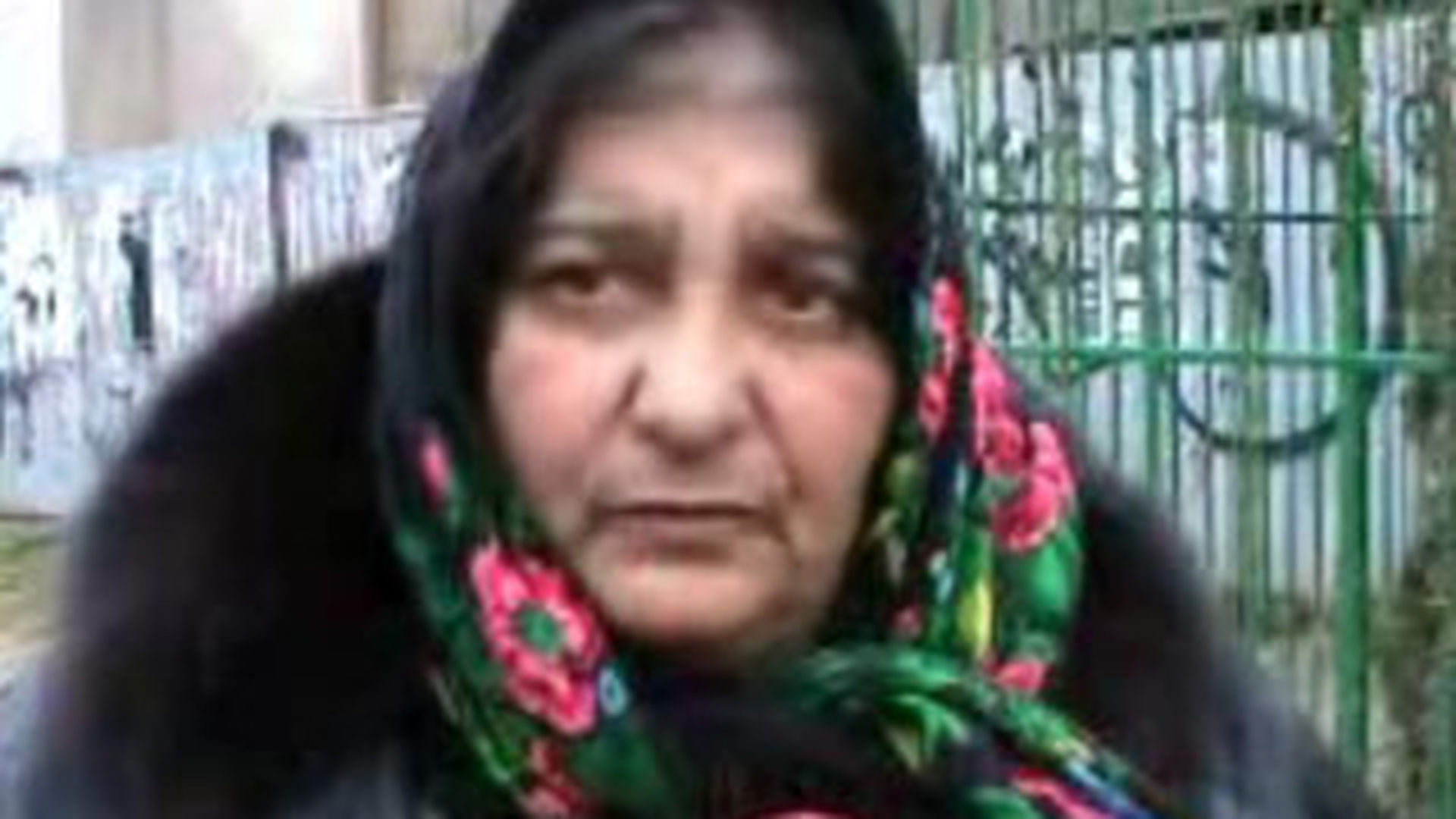 VIDEO Prietenele vrajitoarelor arestate dau cu magie: "Ne adunam toate si pana diseara le scoatem!"