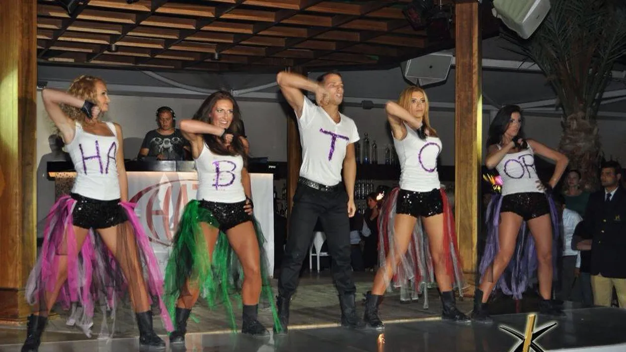 Sase romance fac bani in clubul printului Al Habtoor! Vezi care sunt conditiile din contract si cum e viata de dansatoare in Dubai