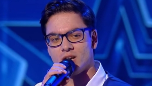 Povestea impresionantă a lui Augustin, copilul orfan de la Românii au talent. Mama l-a părăsit și a fost crescut de călugărițe