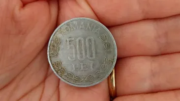 Ai cumva pe acasă monede de 500 de lei, din anul 2000? Una singură se vinde acum cu 1.300 de lei