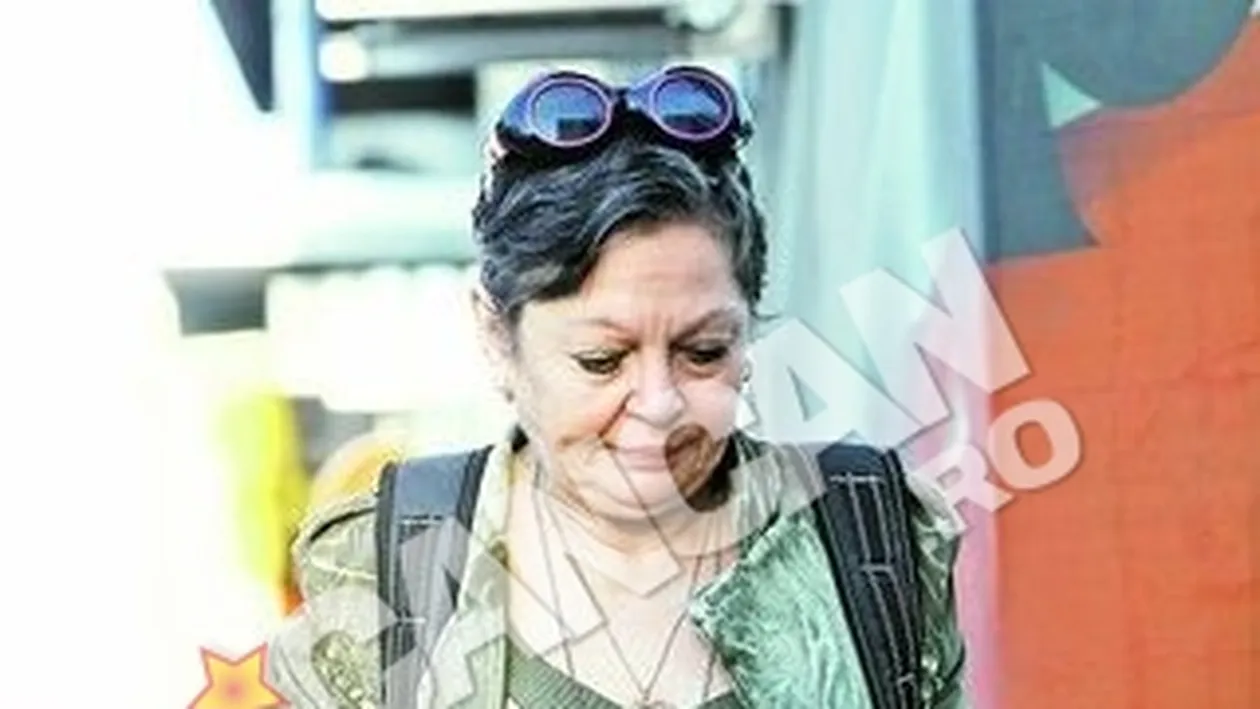 Anca Pandrea lupta in paralel cu medicii pentru viata lui Iurie Darie: Ii dau zilnic cu apa sfintita pe la gurita si cu mir pe frunte