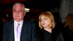 Ce meserie are, de fapt, Vica, nevasta lui Dumitru Dragomir. Cei doi formează un cuplu stabil de 55 de ani