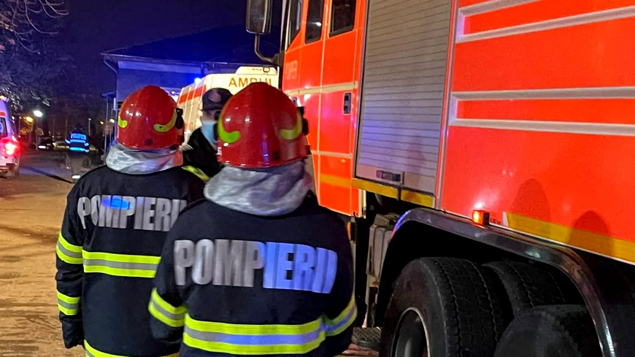 Incendiu violent la Spitalul de Boli Infecțioase din Ploiești. Două persoane au murit, iar alte 20 au fost evacuate