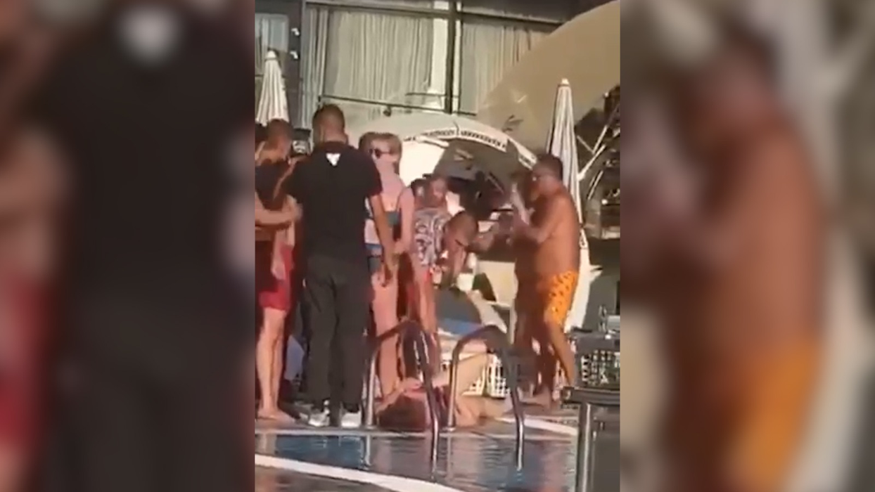 Mega-scandal la o piscină din București