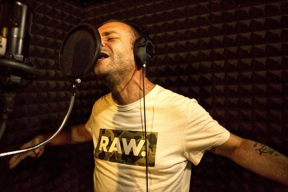 Tataee de la BUG Mafia, veste incredibilă din Barcelona. Faimosul rapper a devenit tată pentru a patra oară. FOTO