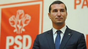 Imagini in premiera cu cel mai tatuat deputat din Parlamentul Romaniei!