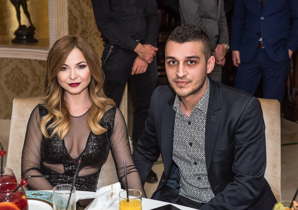 Alessia alături de Ionuț, tatăl fiului ei