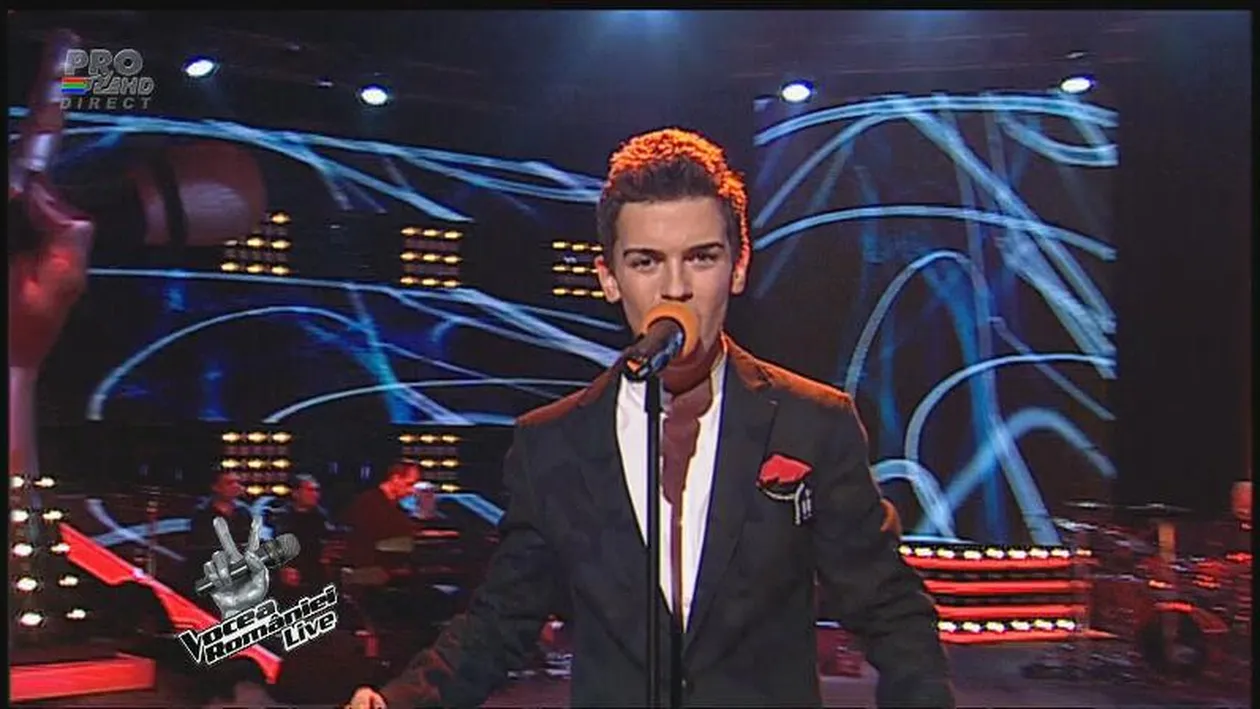 Are doar 16 ani, dar a frânt mii de inimi cu glasul său! Laurean Manta a trecut de la doine, la piese de dragoste!