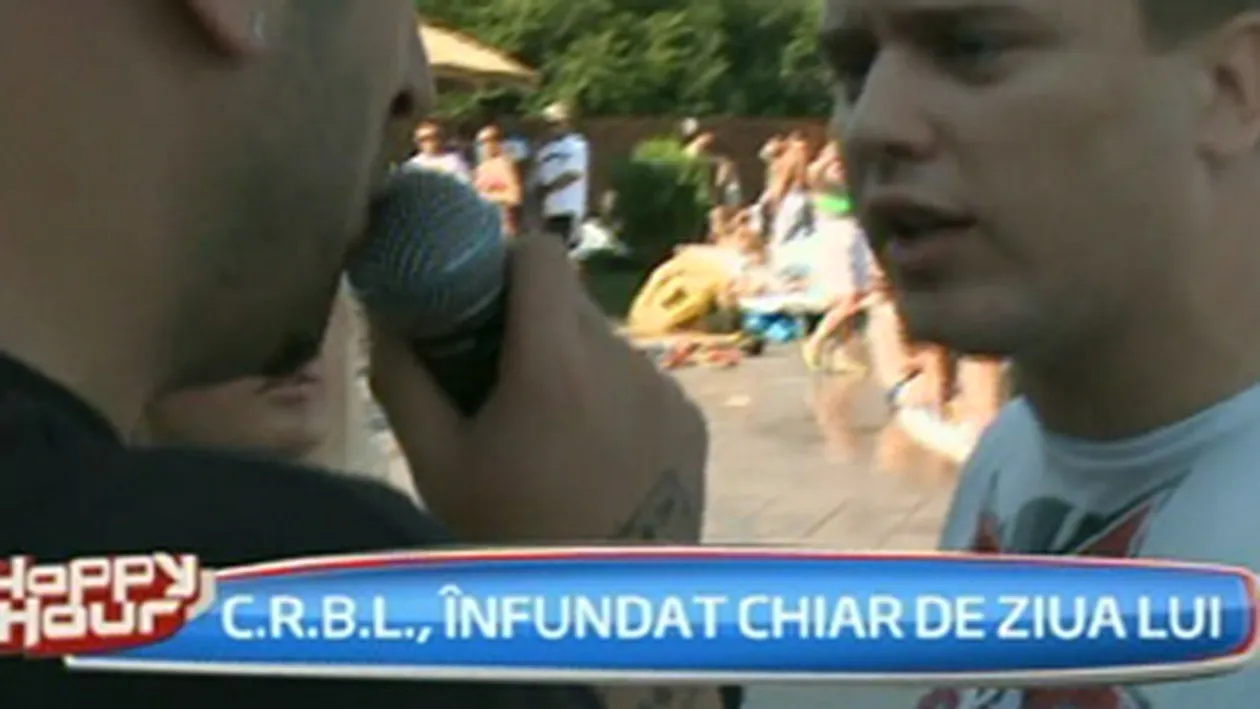 C.R.B.L. S-a luat la cearta cu iubitul unei dansatoare! Artistul s-a uitat insistent la fundul fetei