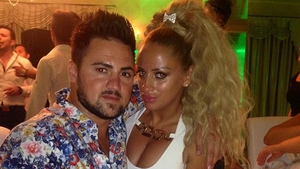 Nunta mare in showbiz! Vezi ce blonda apetisanta de la noi se face fata de casa! “O sa fie costisitor!”