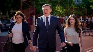 Cum arată Irina, fiica lui Crin Antonescu? Ce promisiune a făcut, dacă tatăl său va câștiga alegerile