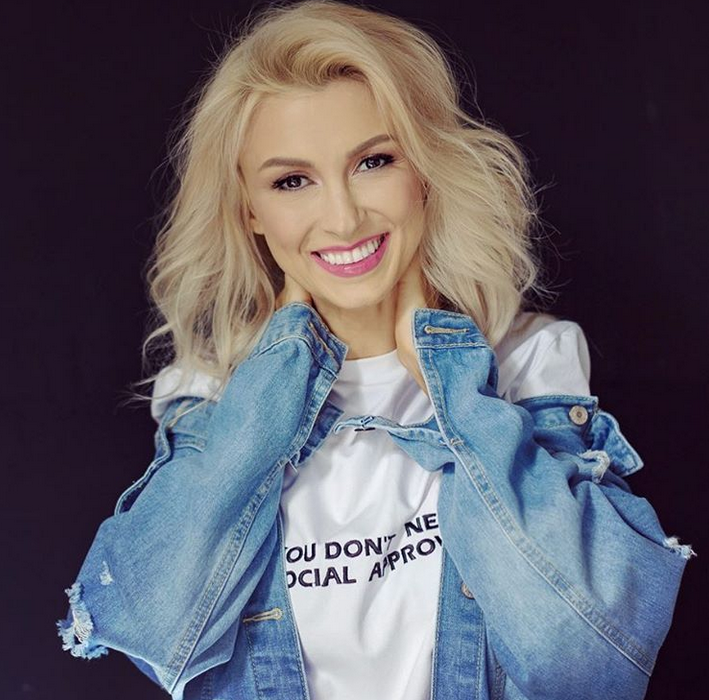 Andreea Bălan a învinovăţit-o pe mama ei pentru necazurile din adolescenţă: „E greu să blamezi un părinte”