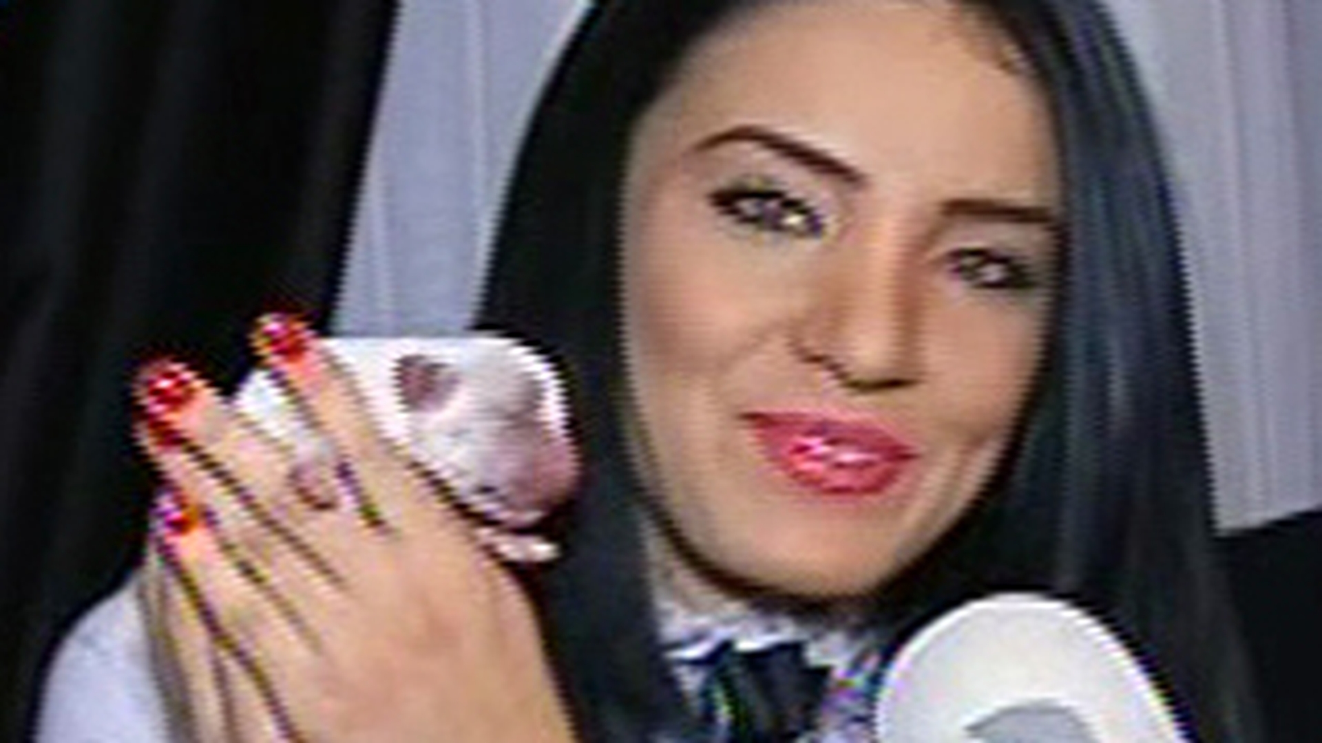 VIDEO Viata Adelinei Pestritu a fost data peste cap de cei 4 "nepotei": "Sunt foarte frumosi, ma trezesc noaptea si ma uit la ei. Ma intorc foarte repede si de la evenimente!"