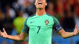 Ce se întâmplă cu CRISTIANO RONALDO, după ce a fost scos pe targă de la finala Euro 2016. „Nu pot să...“
