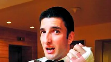 Silviu Biris a cazut de pe camila!