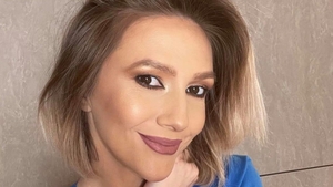 Acum e o soție și o mămică împlinită, însă Adela Popescu a avut dificultăți în dragoste înainte de Radu Vâlcan. Îţi mai amintești de povestea trăită cu Dan Bordeianu?