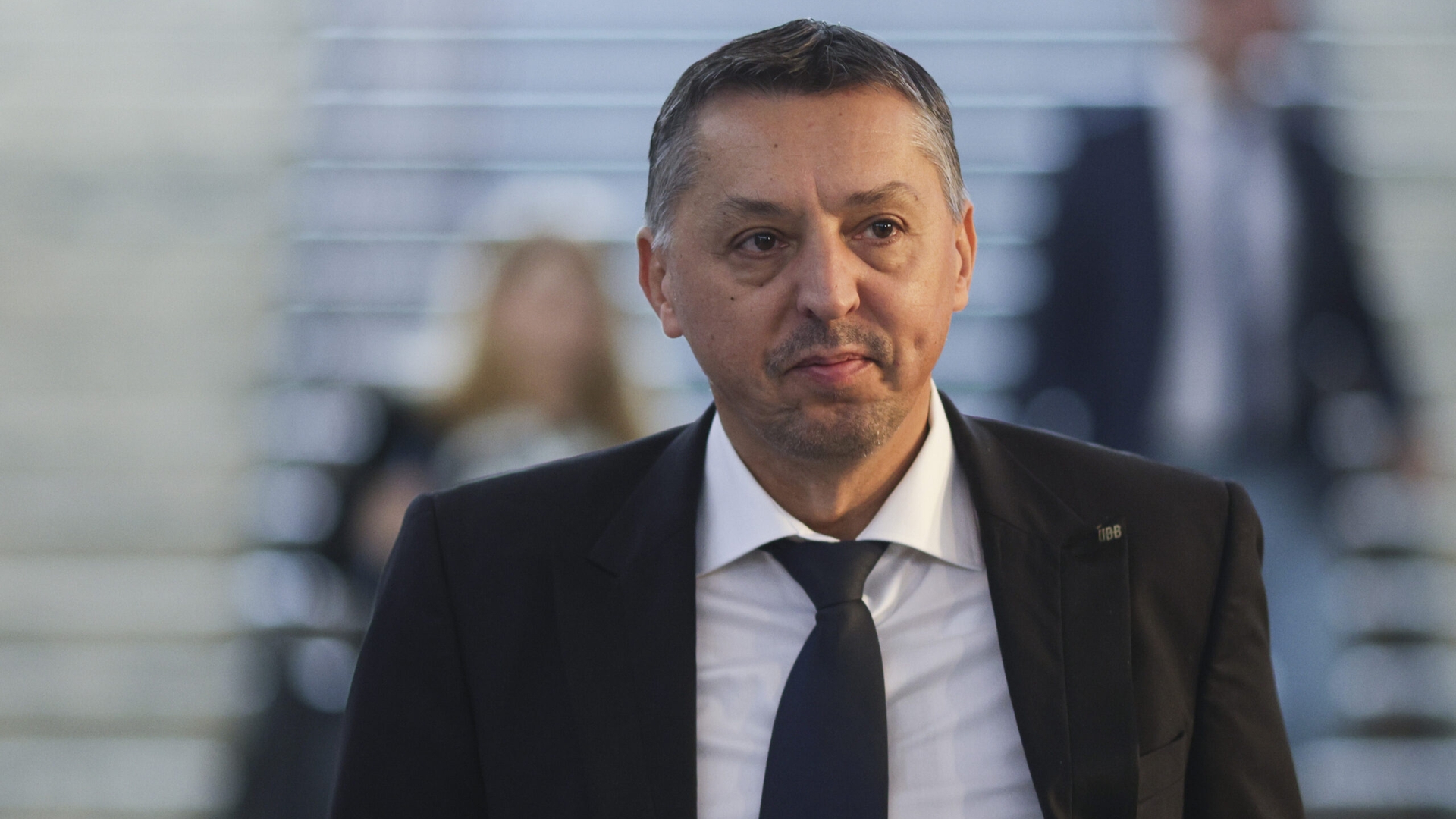 Cine este Oana, soția ministrului Educației, Daniel David. Are 44 de ani