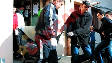 Au fost gasiti morti in cada