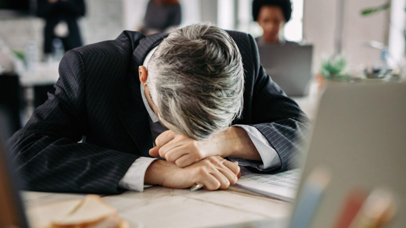 Compania internațională care va da afară până la 6.000 de angajaţi! Și românii vor fi afectați