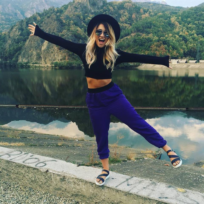 A reuşit să o dea gata pe INNA! Cine este IRINA, misterioasa colaboratoare a cântăreţei
