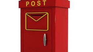 A primit 3.000 de lire pentru ca si-a prins degetele intr-o cutie postala!