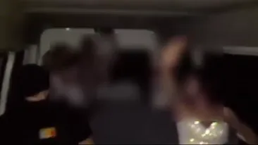 Mire şi mireasă, SĂLTAŢI de MASCAŢI de la propria nuntă! Imagini din timpul intervenţiei