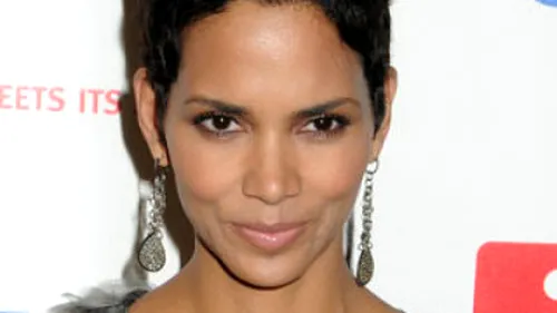 Uite in ce hal a fost batut fostul iubit al lui Halle Berry de logodnicul actritei! L-a facut praf!