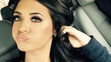 Antonia, cum n-ai mai vazut-o niciodata. Si-a scos chilotii si...