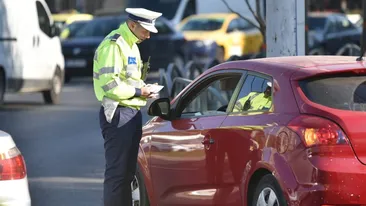 Ce i-a răspuns o șoferiță unui polițist când a fost întrebată de ce nu poartă centura de siguranță: ”Pentru că mi-am pus silicoane. Nu se vede?”