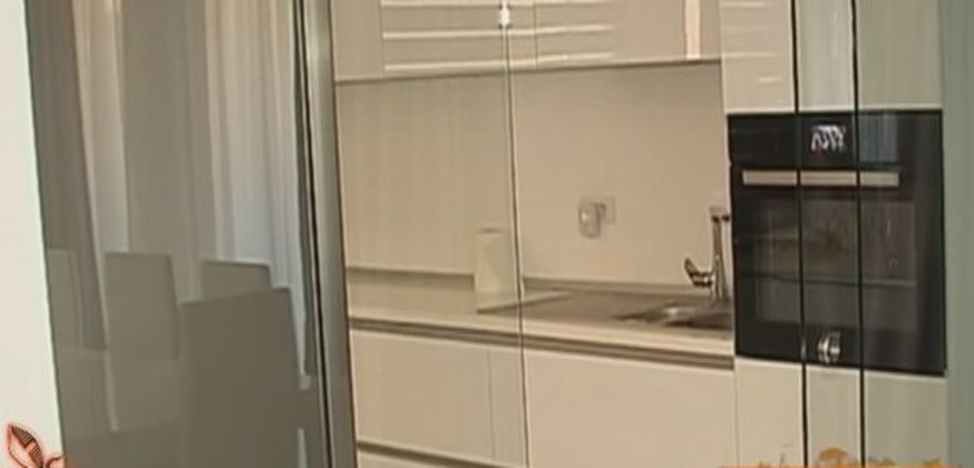 Pe vremea când locuia în vila din Popești-Leordeni, iubita lui Florin Salam nu prea gătea în bucătărie © Antena 1