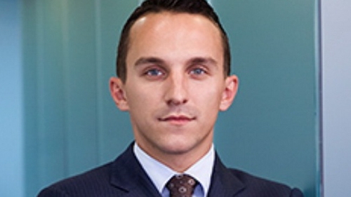 Adevarul despre chipesul avocat! Iubitul Ilincai Vandici, acuzat de furt calificat! Barbatul ar fi poftit la o geanta de lux!