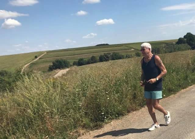 Gheorghe Visu, conectat la aparatul cu oxigen: “Lasă să se înțeleagă că s-a îmbolnăvit de COVID”. Mesajul transmis de celebrul actor