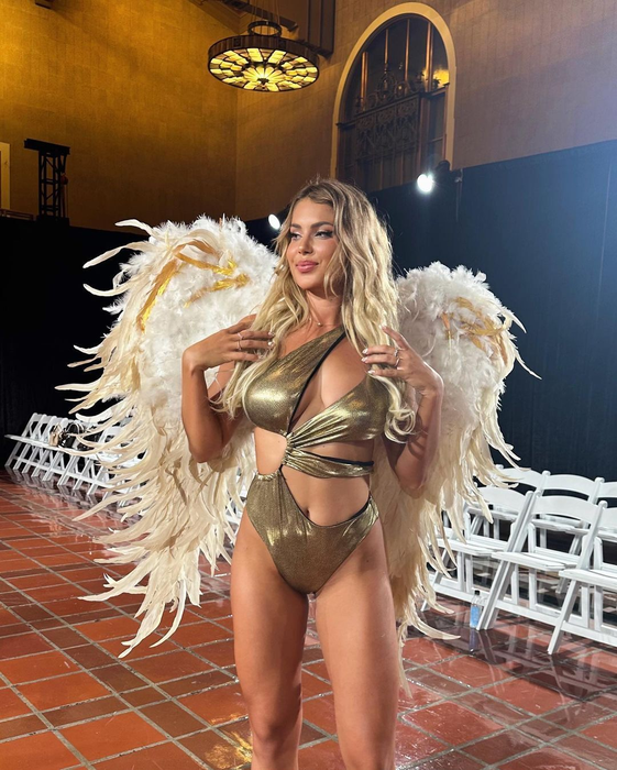 Ea este românca care la doar 21 de ani a fost desemnată ceam mai sexy înotătoare din lume. Andreea Drăgoi este stabilită de ani buni în SUA