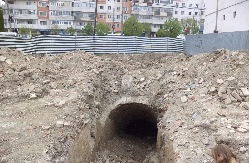 Tunelurile din Focşani ar fi fost folosite şi pentru contrabandă