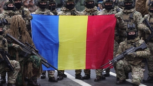 107 ani de la Marea Unire. „România onestă” petrece în Capitală, „România suveranistă”, la Alba Iulia