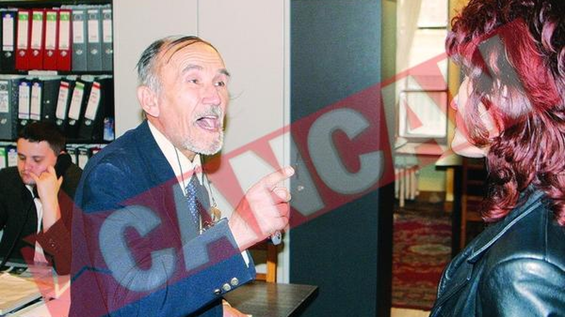 Profesor universitar, acuzat de incest de catre fiica sa