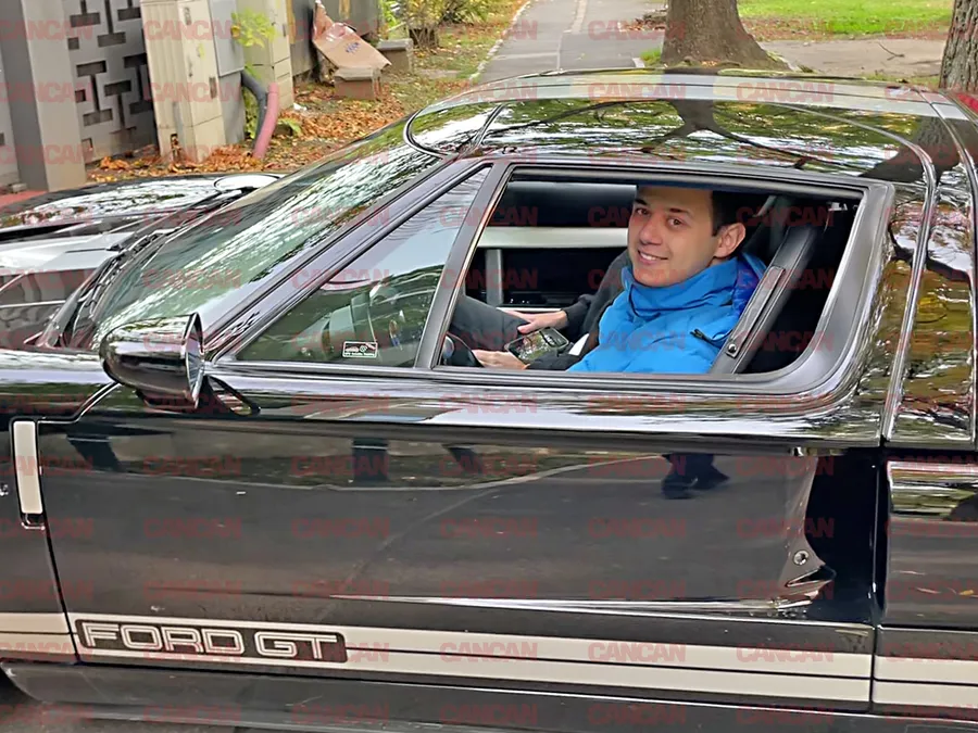 Daniel Iaciu cu bolidul de 290.000 de euro